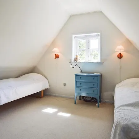 Two-bedroom Holiday With Sea View In *